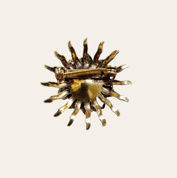 Vintage starburst faux pearls brooch - Picture 2 of 2